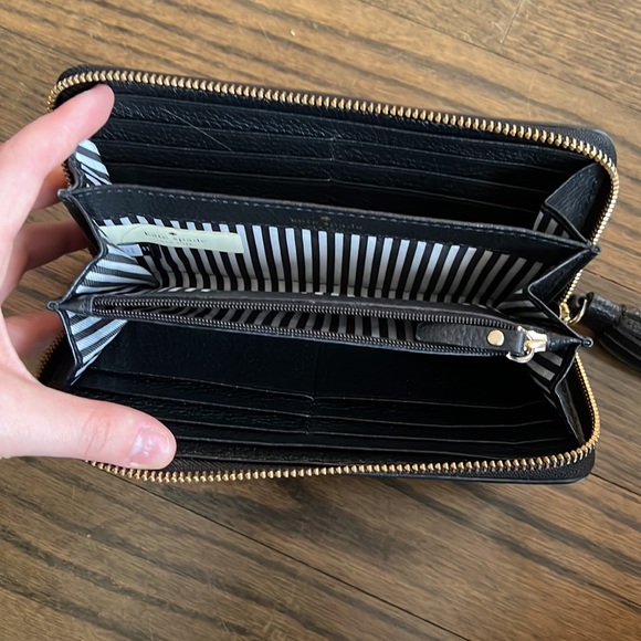 Kate Spade wallet - Picture 2 of 2